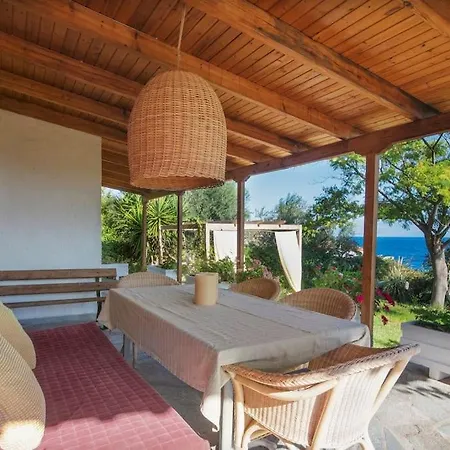 Beekeeper's House By The With Boat & Bikes. Вилла