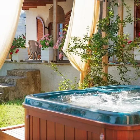 Beekeeper's House By The With Boat & Bikes. * Ligia (Corinthia)